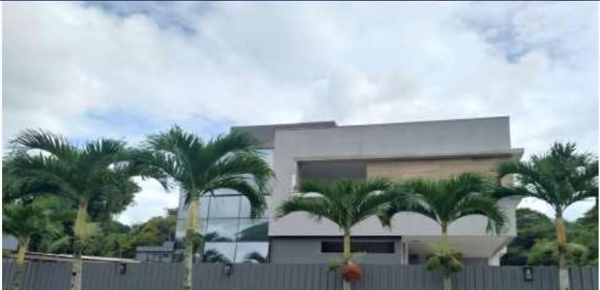 Residência executada pela Da Fonte Construções e Reformas